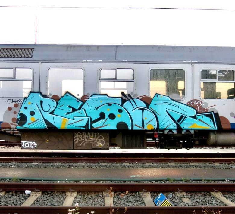 graffiti on trains