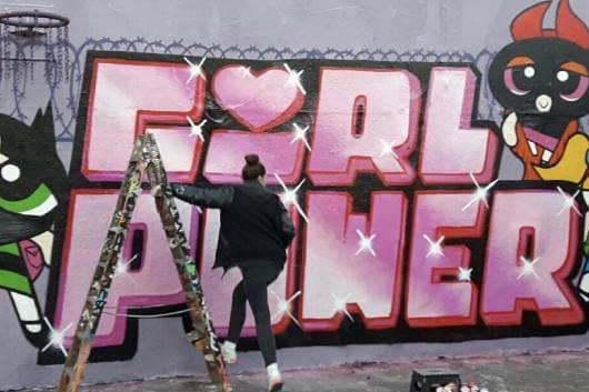 LAS ESCRITORAS DE GRAFFITI SE MANIFIESTAN EN EL DÍA INTERNACIONAL DE LA MUJER